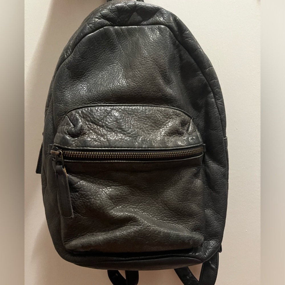 BAGGU Genuine Black Leather Backpack
